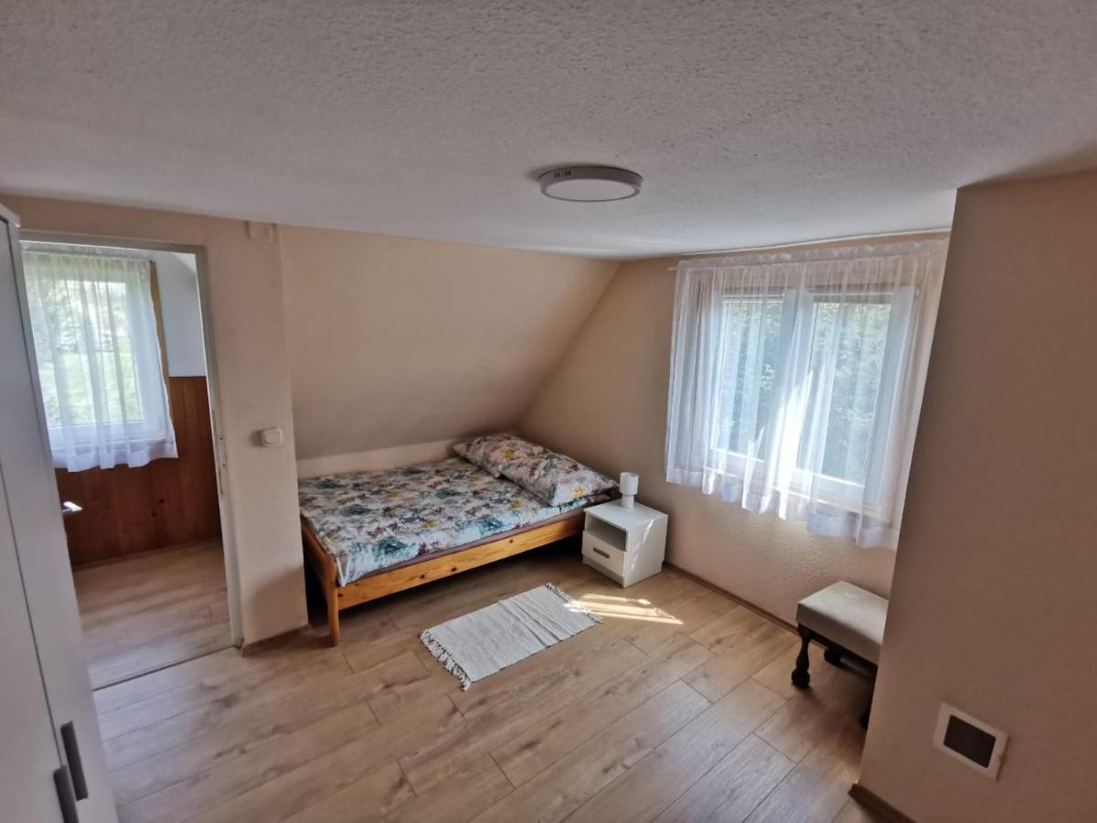 Dom Goscinny Krasne Krasnopol Exteriér fotografie